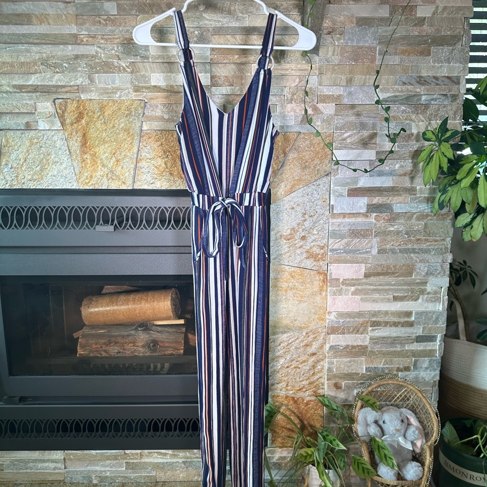Adorable Striped Jumpsuit with Pockets S - Perfect for Summer